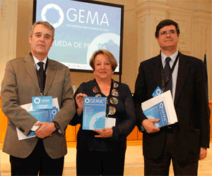 Vicente Plaza, Soledad Alonso y Santiago Quince durante la presentación de la nueva edición de la Guía Española para el Manejo del Asma