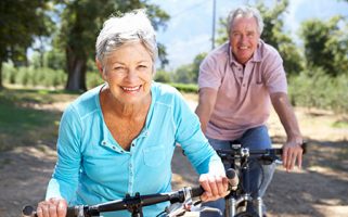 El envejecimiento activo potencia el bienestar físico, social y mental y la participación en la sociedad