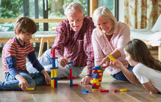 Geriatricarea- rol de los abuelos, papel activo y social de los abuelos más allá del cuidado de nietos