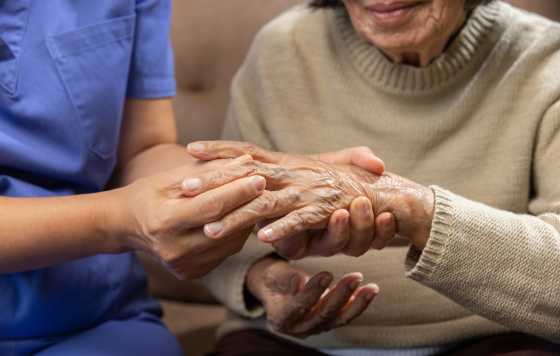 Geriatricarea- Atención Primaria pacientes coon enfermedades crónicas, enfermos crónicos